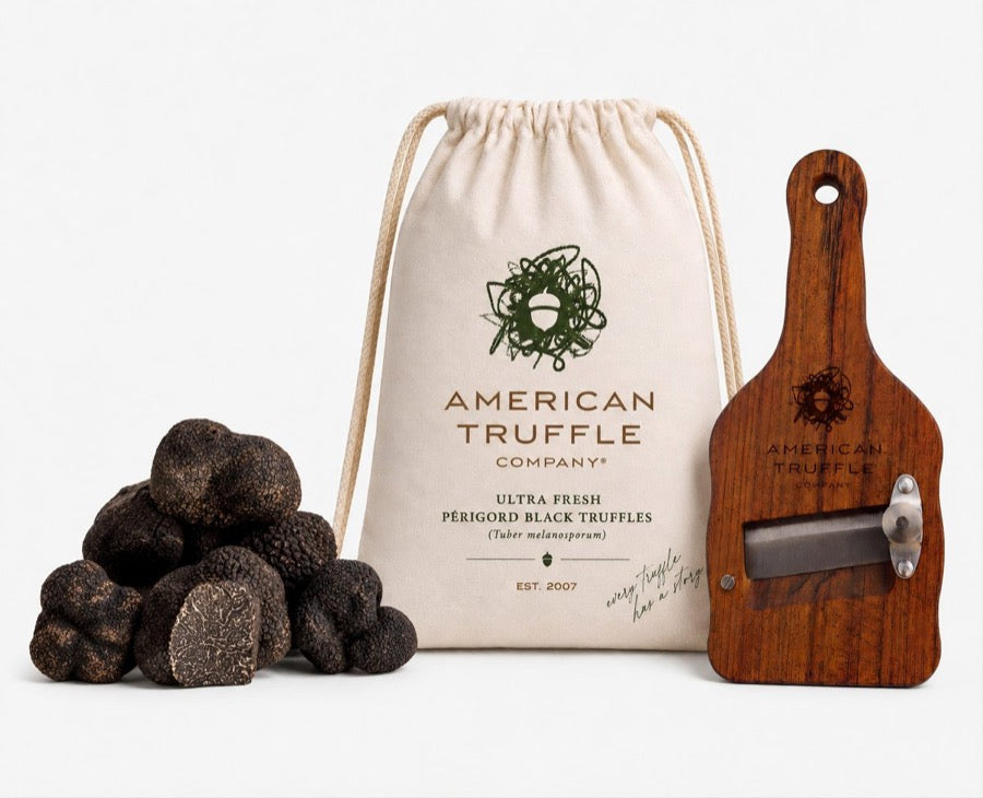Bag + truffles + Italian oak shaver — the premium gift configuration